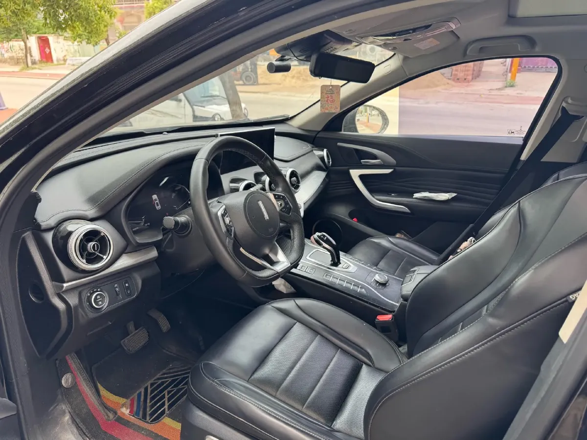 2020 WEY VV7 2.0T 227HP L4 7DCT,autocango,china used car exporter,china ev exporter,chinese used car exporter,chinese used ev exporter