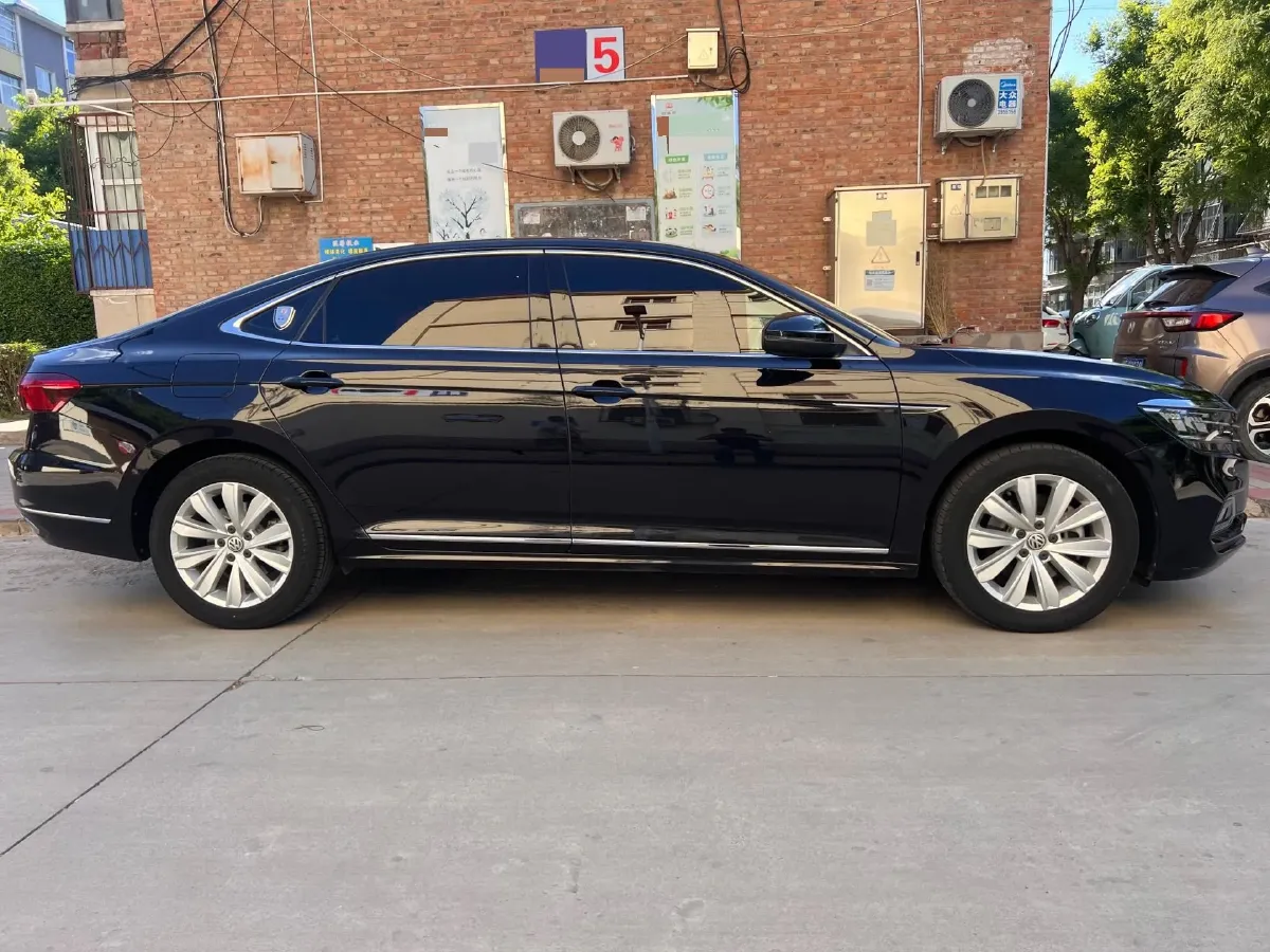 2019 Skoda Kodiak 2.0T 186HP L4 7DCT,autocango,china used car exporter,china ev exporter,chinese used car exporter,chinese used ev exporter
