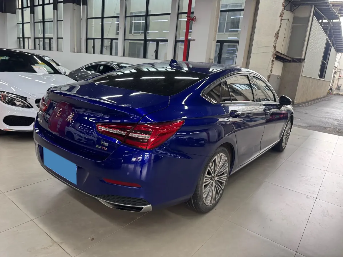 2022 HongQi H5 1.5T 169HP L4 7DCT,autocango,china used car exporter,china ev exporter,chinese used car exporter,chinese used ev exporter