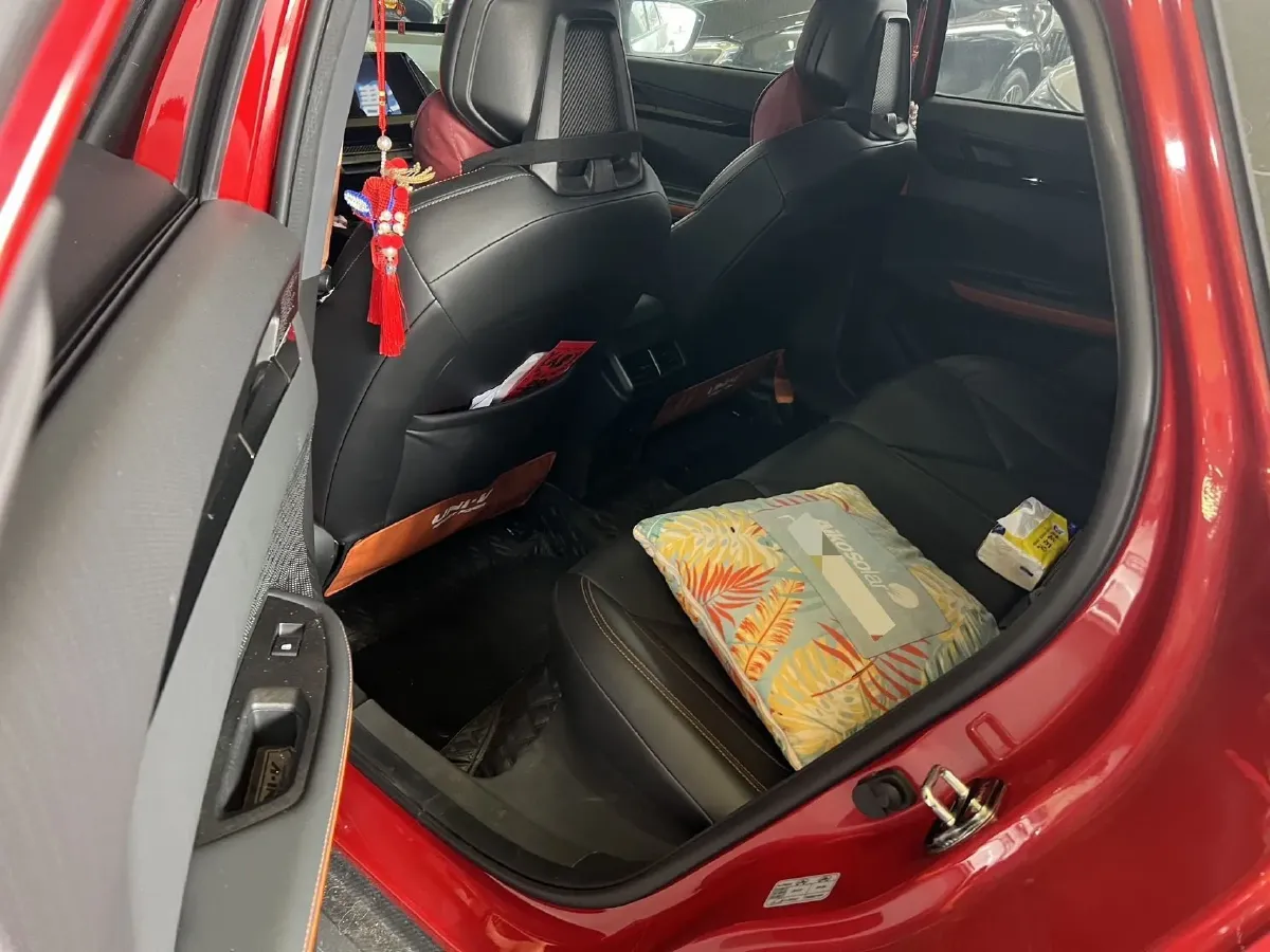 2022 ChangAn UNI-V 1.5T 188HP L4 7DCT,autocango,china used car exporter,china ev exporter,chinese used car exporter,chinese used ev exporter