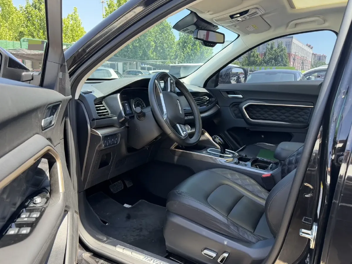 2020 Haval H6 1.5T 169HP L4 7DCT,autocango,china used car exporter,china ev exporter,chinese used car exporter,chinese used ev exporter