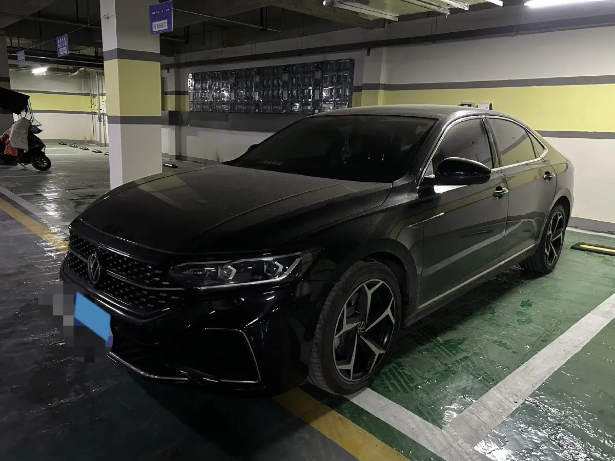 2025 Volkswagen Passat 2.0T 220HP L4 7DCT,autocango,china used car exporter,china ev exporter,chinese used car exporter,chinese used ev exporter