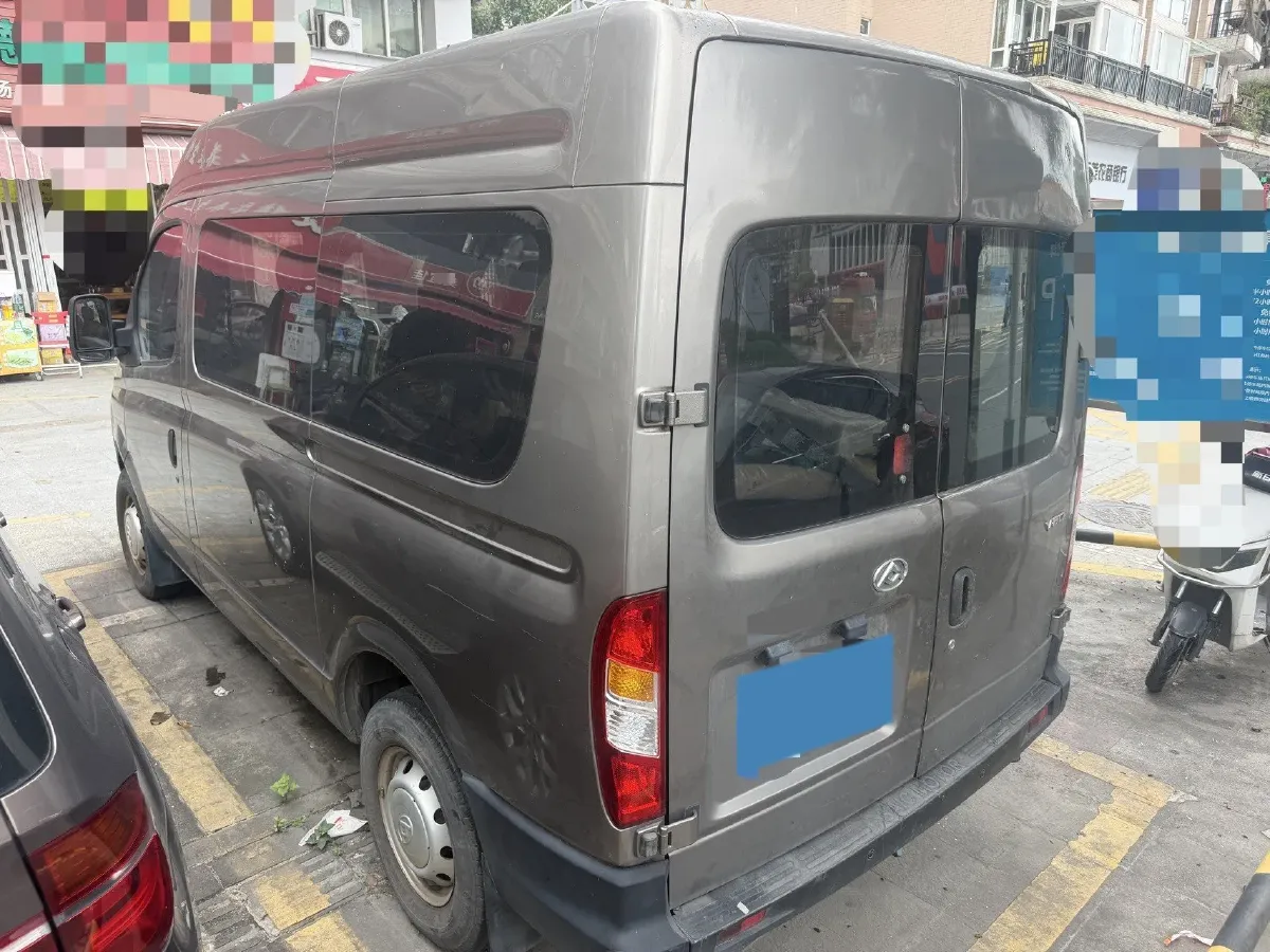 2020 MAXUS XinTu V80 2.5T 136HP L4 6MT,autocango,china used car exporter,china ev exporter,chinese used car exporter,chinese used ev exporter