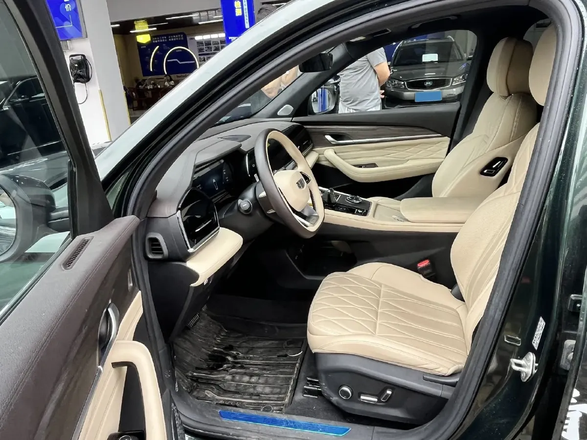 2025 Geely Monjaro 2.0T 238HP L4 8AT,autocango,china used car exporter,china ev exporter,chinese used car exporter,chinese used ev exporter