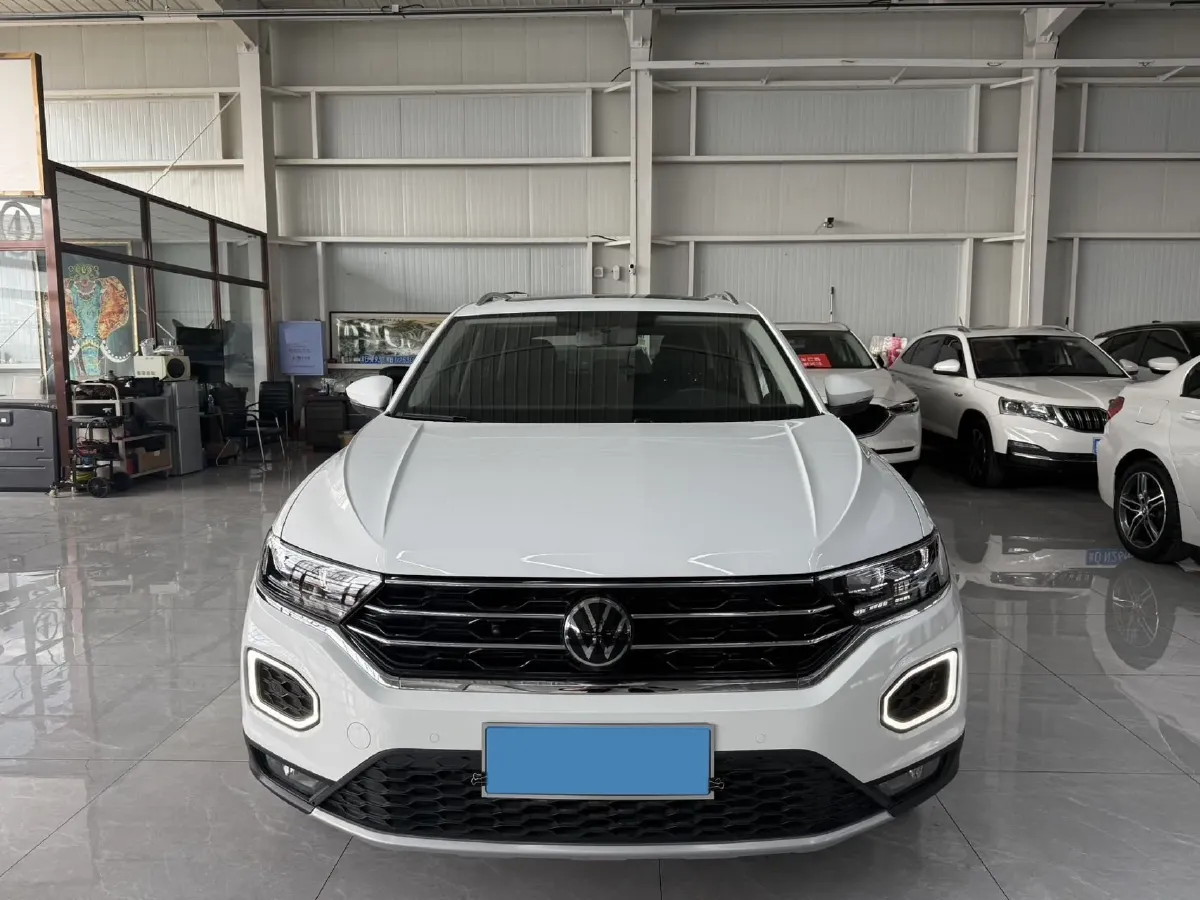 2022 Volkswagen T-Roc 1.4T 150HP L4 7DCT,autocango,china used car exporter,china ev exporter,chinese used car exporter,chinese used ev exporter
