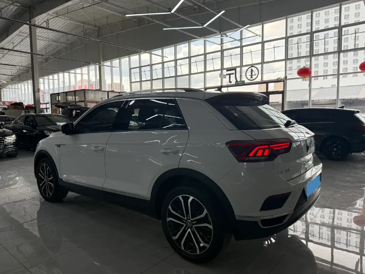 2022 Volkswagen T-Roc 1.4T 150HP L4 7DCT,autocango,china used car exporter,china ev exporter,chinese used car exporter,chinese used ev exporter