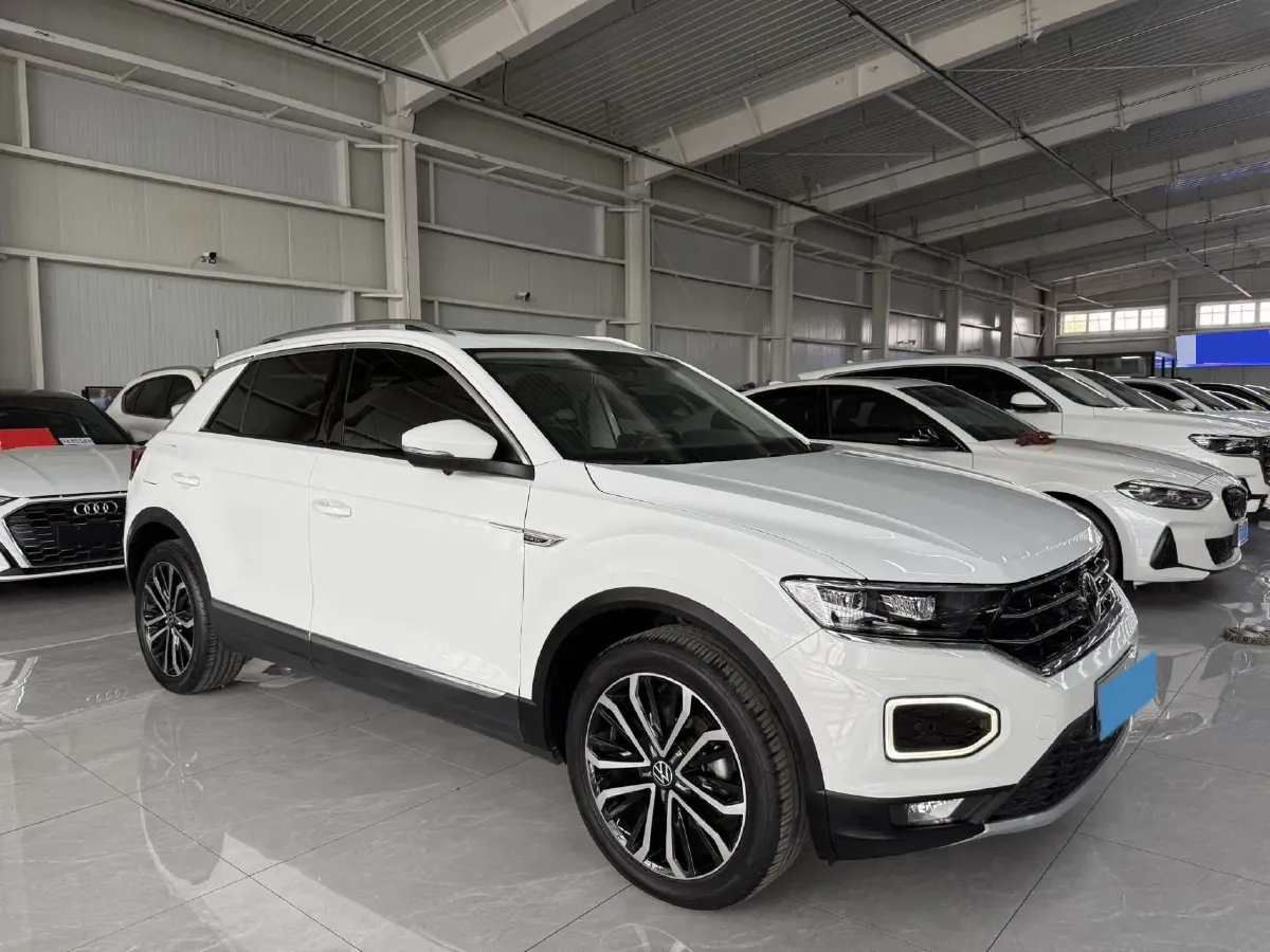 2022 Volkswagen T-Roc 1.4T 150HP L4 7DCT,autocango,china used car exporter,china ev exporter,chinese used car exporter,chinese used ev exporter