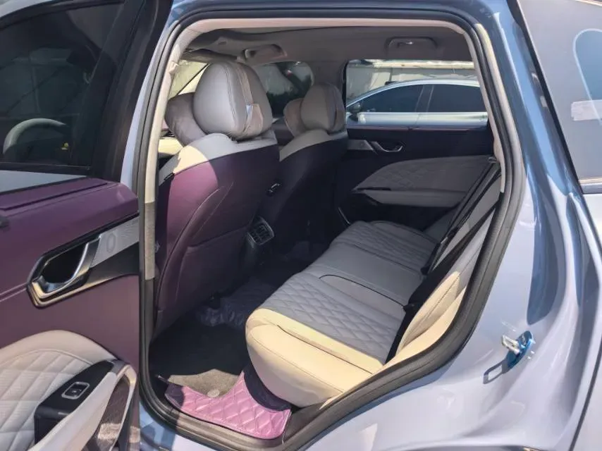 2022 WEY Latte 1.5T 156HP L4 2DHT PHEV 34KWH,autocango,china used car exporter,china ev exporter,chinese used car exporter,chinese used ev exporter