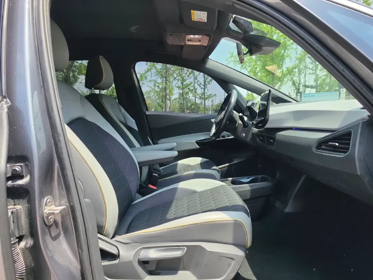2022 Volkswagen ID.3 BEV 57.3KWH,autocango,china used car exporter,china ev exporter,chinese used car exporter,chinese used ev exporter