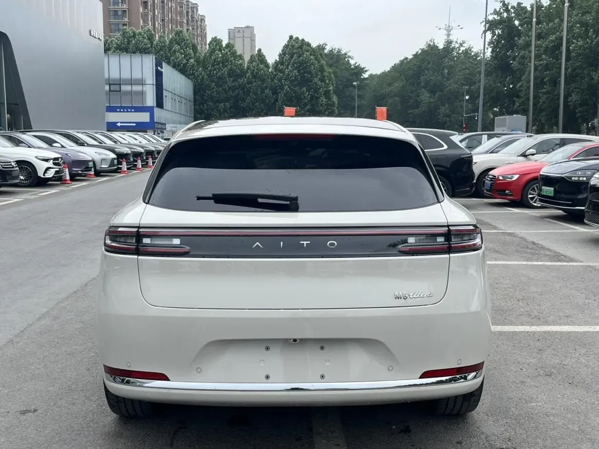 2025 AITO AITO M5 1.5T 152HP L4 REEV 42KWH,autocango,china used car exporter,china ev exporter,chinese used car exporter,chinese used ev exporter