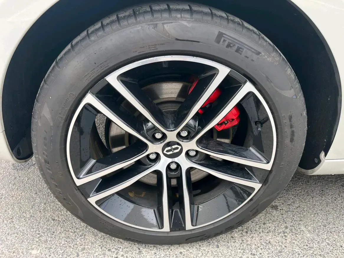 2025 AITO AITO M5 1.5T 152HP L4 REEV 42KWH,autocango,china used car exporter,china ev exporter,chinese used car exporter,chinese used ev exporter