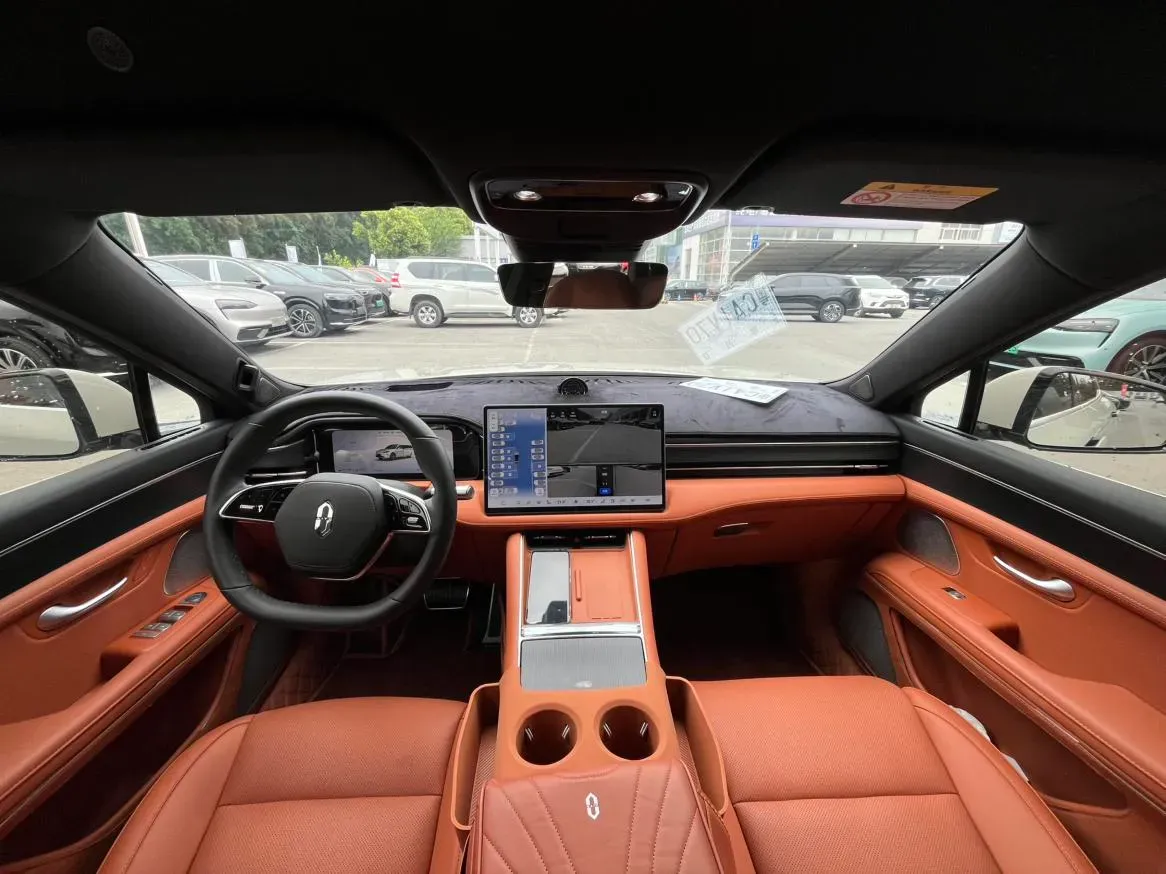 2025 AITO AITO M5 1.5T 152HP L4 REEV 42KWH,autocango,china used car exporter,china ev exporter,chinese used car exporter,chinese used ev exporter