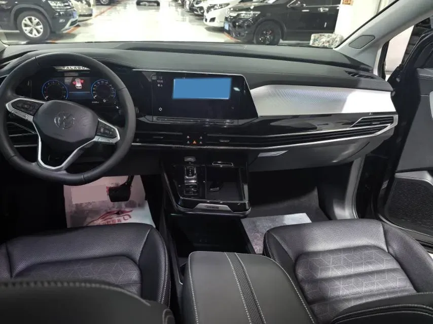 2022 Volkswagen Talagon 2.0T 220HP L4 7DCT,autocango,china used car exporter,china ev exporter,chinese used car exporter,chinese used ev exporter