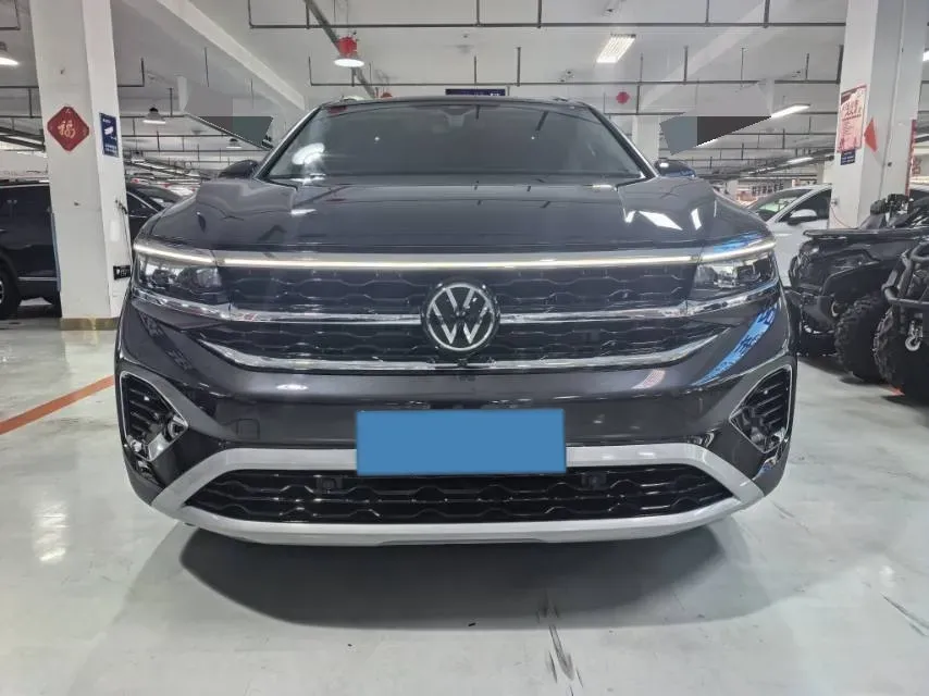 2022 Volkswagen Talagon 2.0T 220HP L4 7DCT,autocango,china used car exporter,china ev exporter,chinese used car exporter,chinese used ev exporter