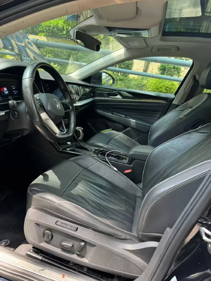 2022 Xpeng P7 BEV 60.2KWH,autocango,china used car exporter,china ev exporter,chinese used car exporter,chinese used ev exporter