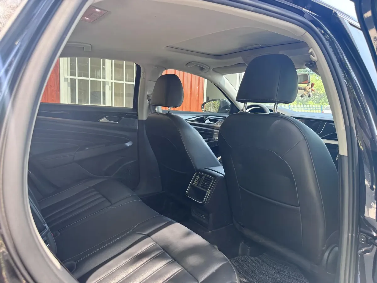 2020 Volkswagen Passat 1.4T 150HP L4 7DCT,autocango,china used car exporter,china ev exporter,chinese used car exporter,chinese used ev exporter