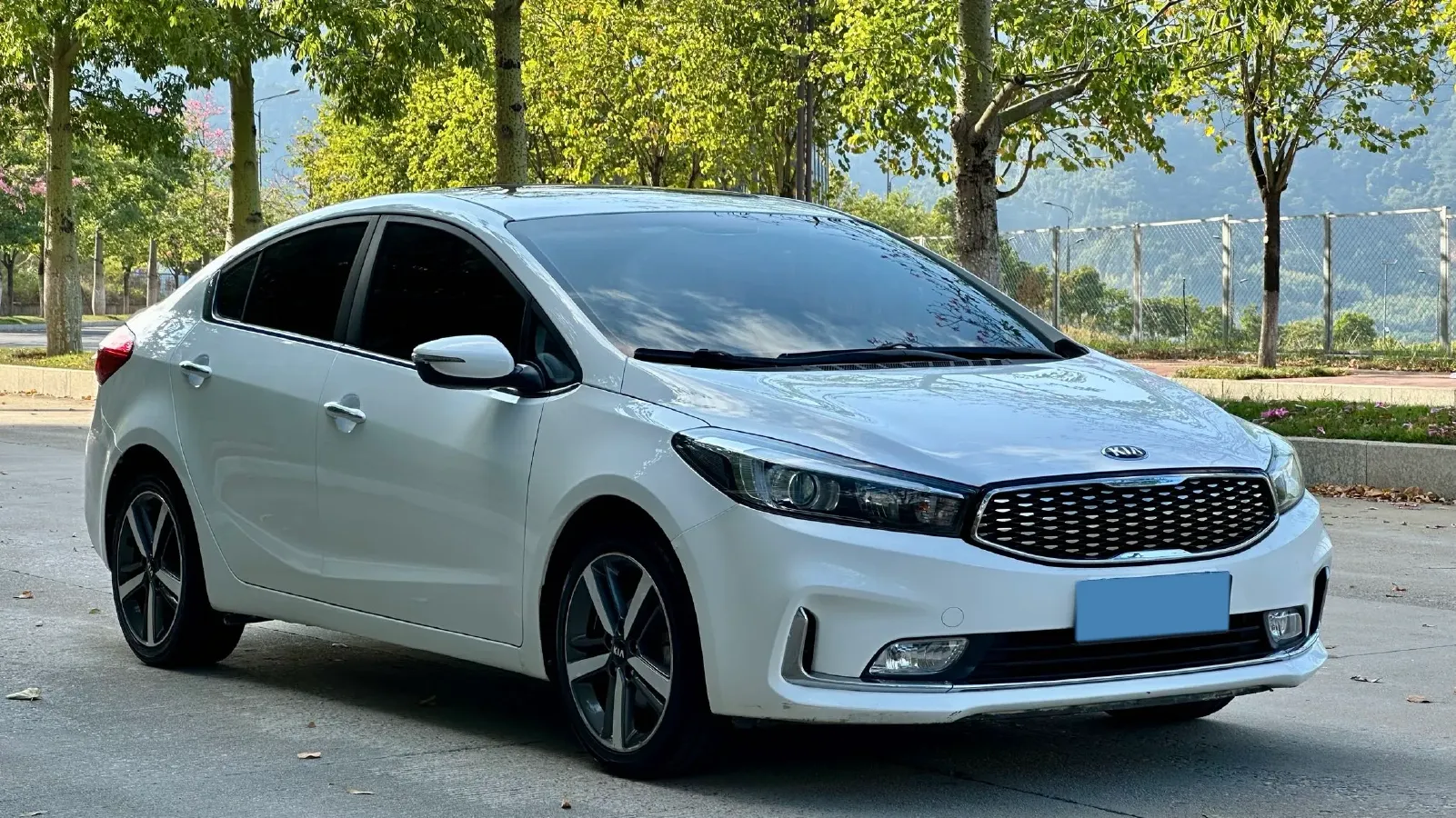 2017 Kia K3 1.6L 128HP L4 6AT,autocango,china used car exporter,china ev exporter,chinese used car exporter,chinese used ev exporter