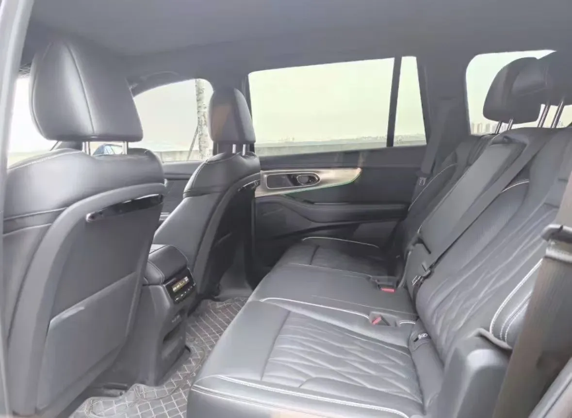 2022 GAC Trumpchi GS8 2.0T 190HP L4 E-CVT Hybrid,autocango,china used car exporter,china ev exporter,chinese used car exporter,chinese used ev exporter