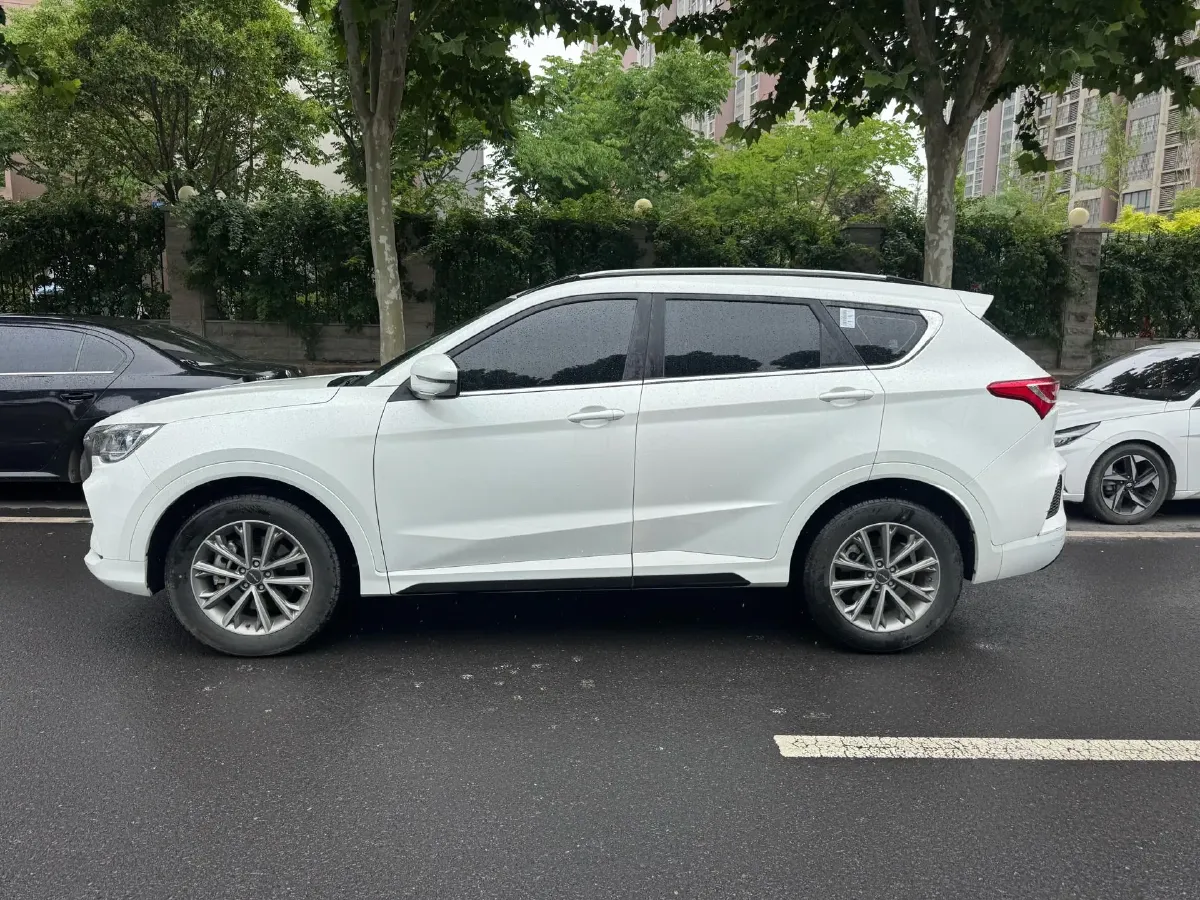 2020 Jetour X70 1.5T 156HP L4 6MT,autocango,china used car exporter,china ev exporter,chinese used car exporter,chinese used ev exporter