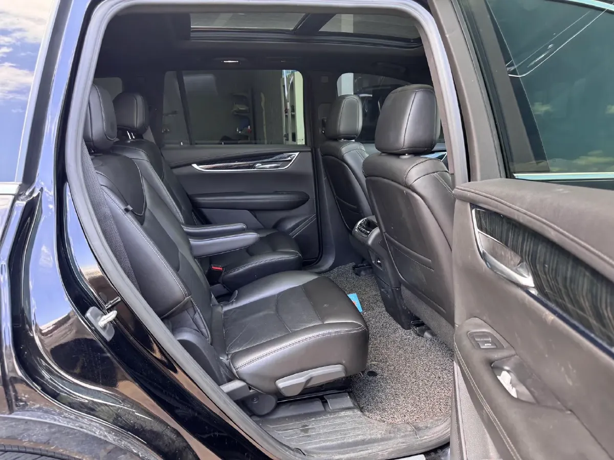 2021 Cadillac XT6 2.0T 237HP L4 9AT,autocango,china used car exporter,china ev exporter,chinese used car exporter,chinese used ev exporter
