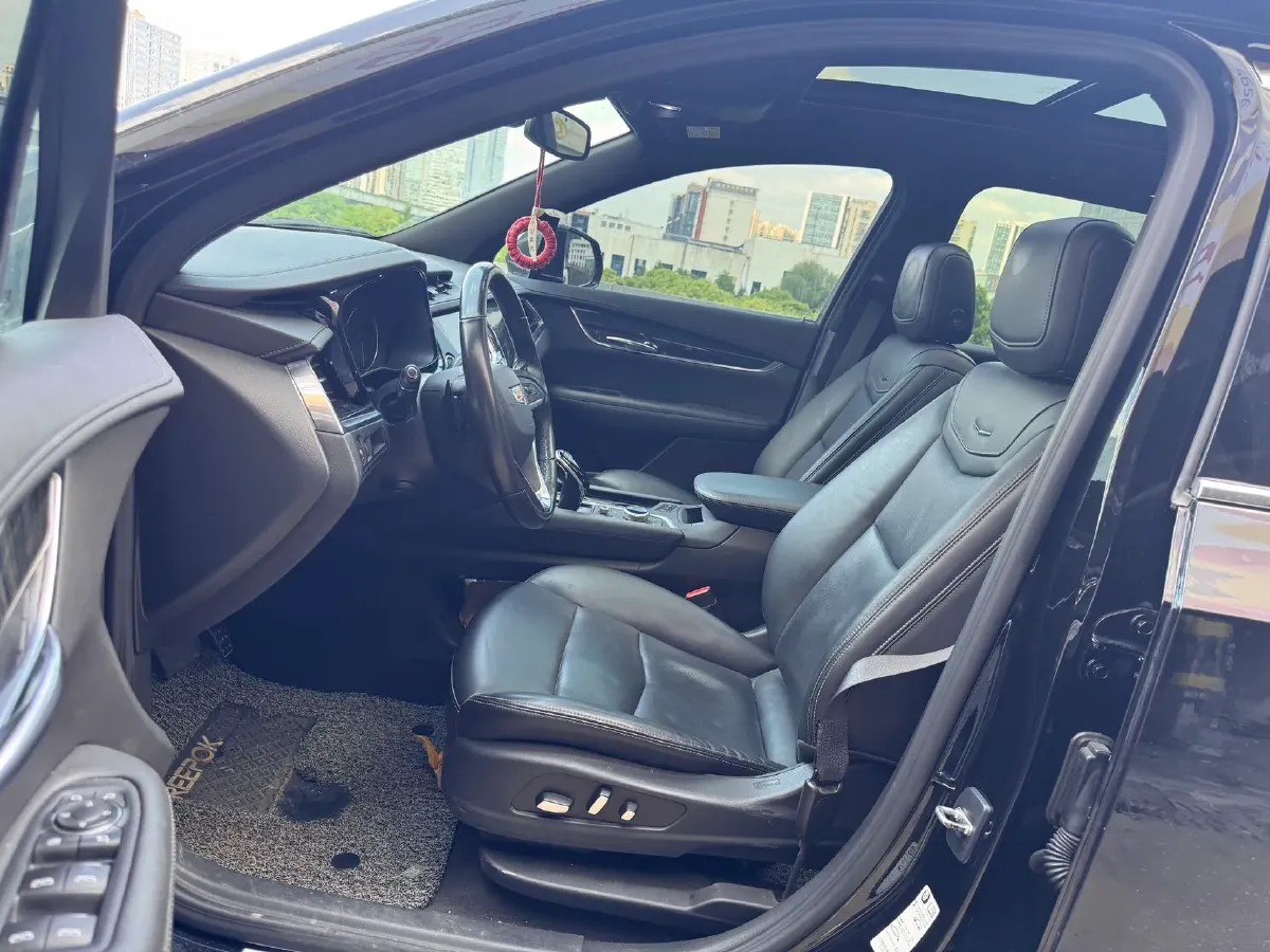 2021 Cadillac XT6 2.0T 237HP L4 9AT,autocango,china used car exporter,china ev exporter,chinese used car exporter,chinese used ev exporter