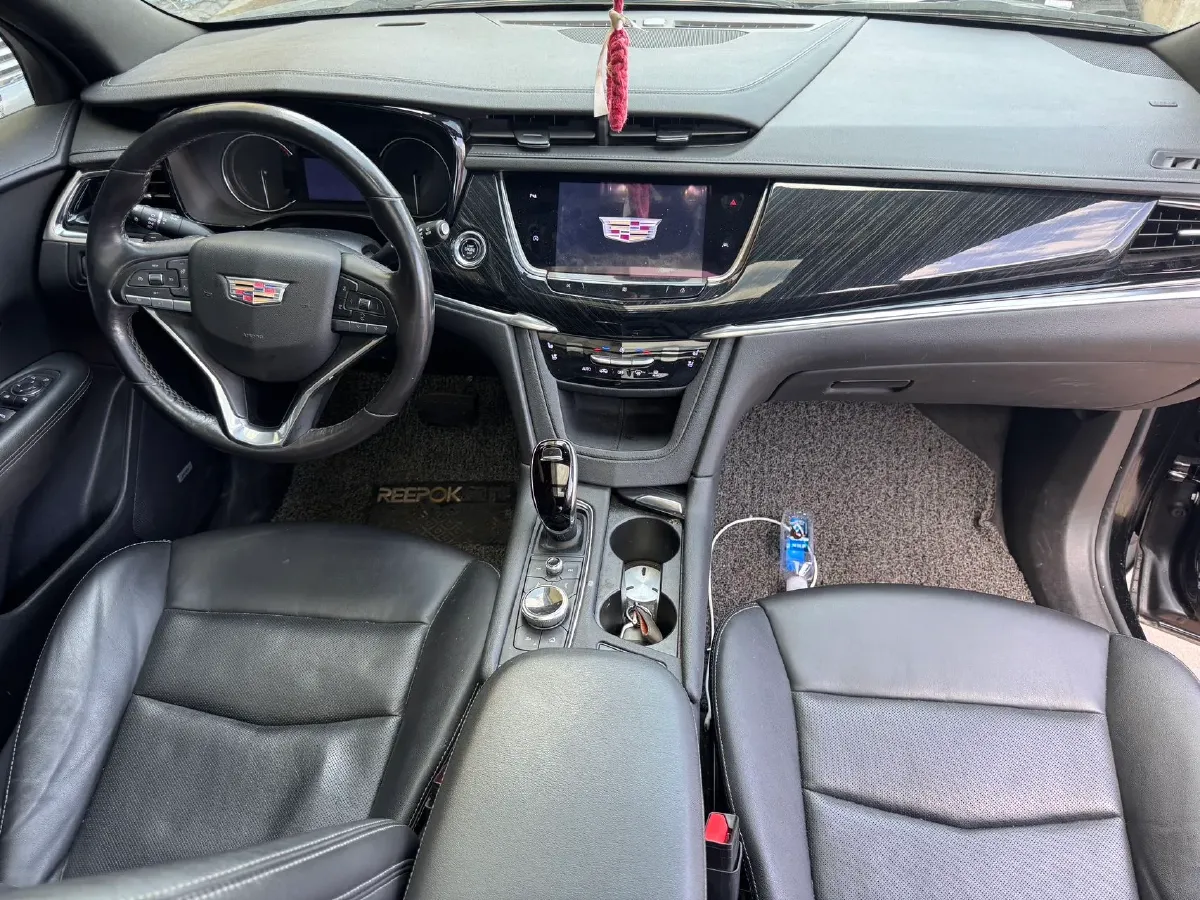 2021 Cadillac XT6 2.0T 237HP L4 9AT,autocango,china used car exporter,china ev exporter,chinese used car exporter,chinese used ev exporter