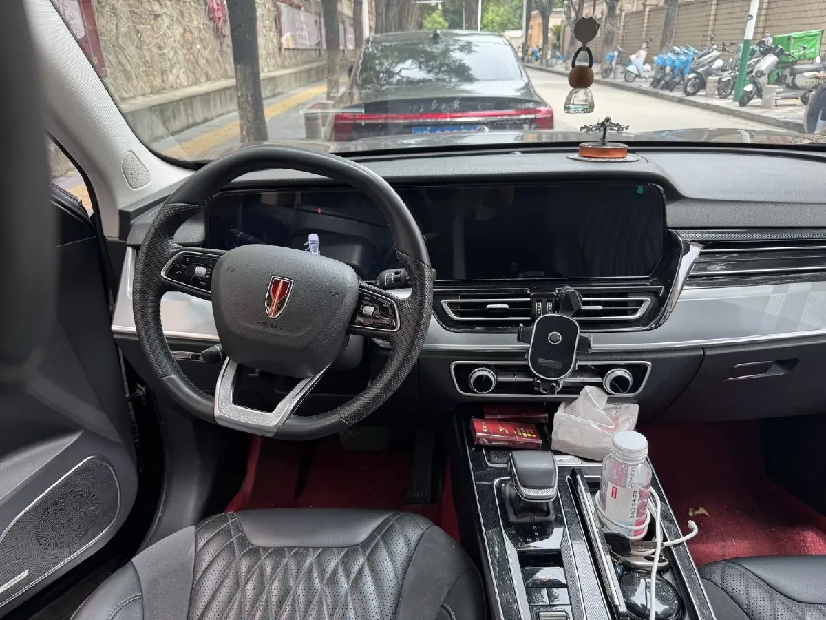 2023 HongQi HS5 2.0T 252HP L4 8AT,autocango,china used car exporter,china ev exporter,chinese used car exporter,chinese used ev exporter