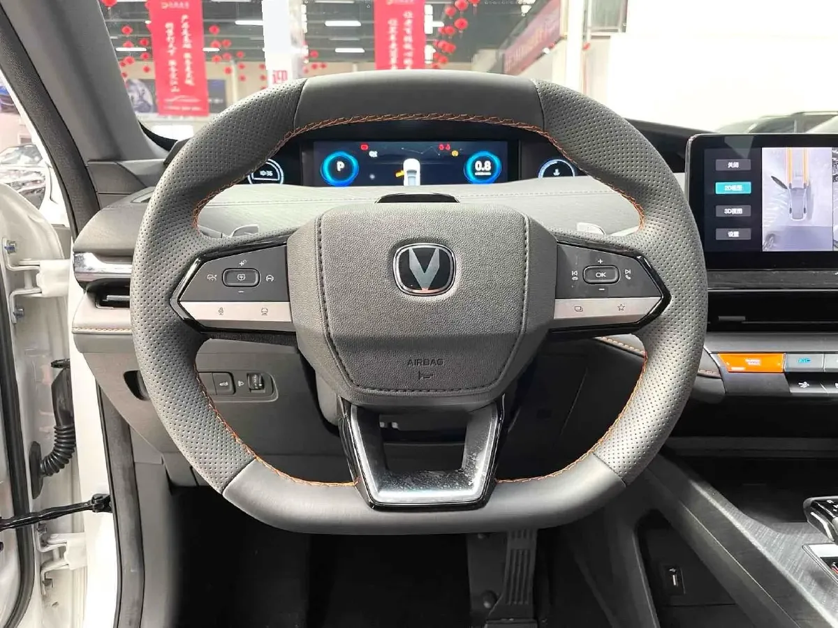 2022 ChangAn UNI-V 1.5T 188HP L4 7DCT,autocango,china used car exporter,china ev exporter,chinese used car exporter,chinese used ev exporter