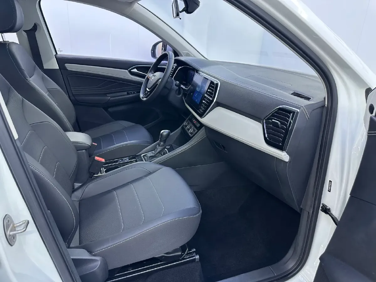 2023 Jetta VS7 1.4T 150HP L4 6AT,autocango,china used car exporter,china ev exporter,chinese used car exporter,chinese used ev exporter