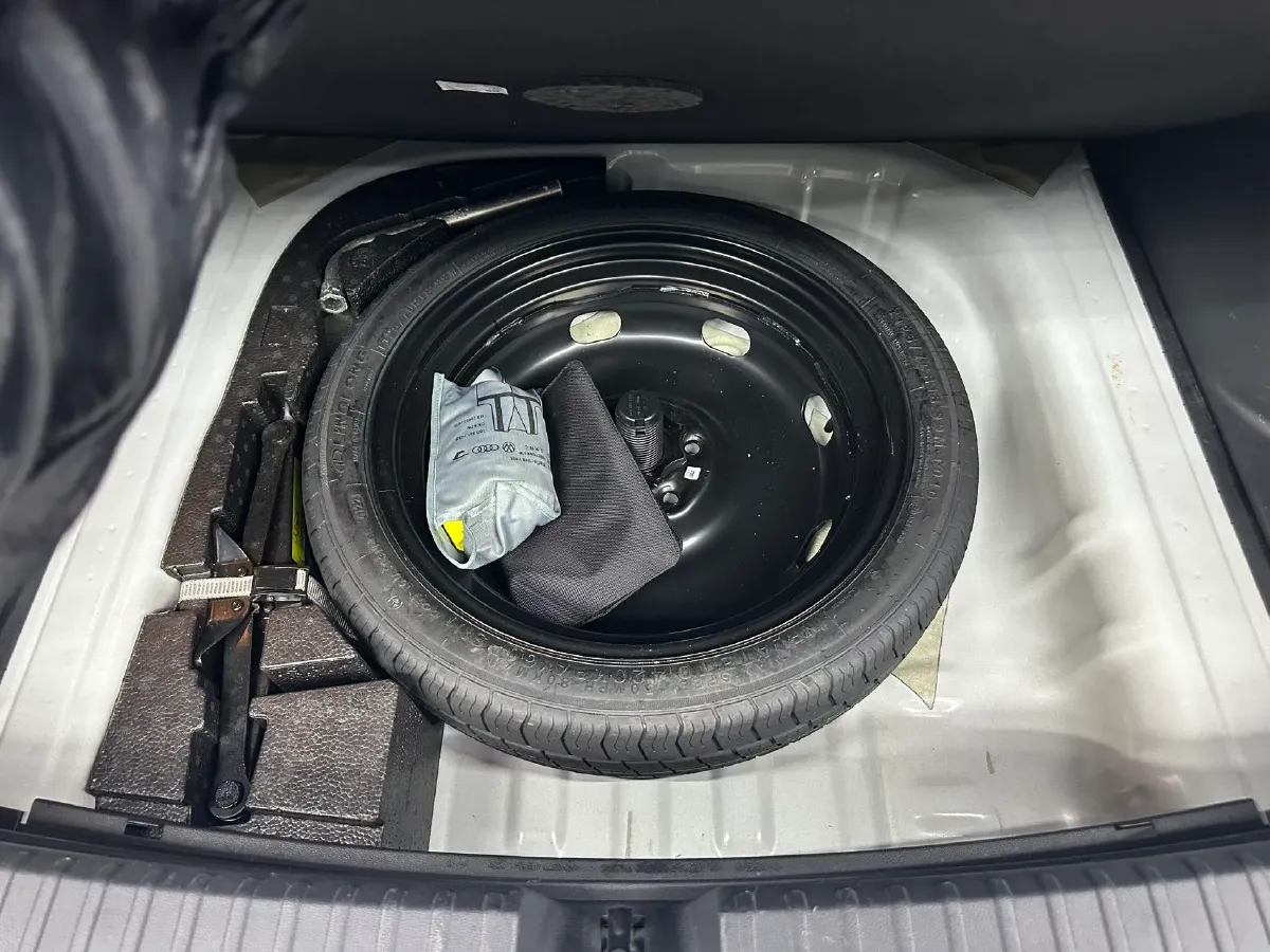 2023 Jetta VS7 1.4T 150HP L4 6AT,autocango,china used car exporter,china ev exporter,chinese used car exporter,chinese used ev exporter