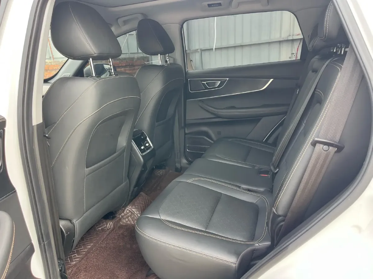 2022 Chery Tiggo 8 1.5T 156HP L4 6DCT,autocango,china used car exporter,china ev exporter,chinese used car exporter,chinese used ev exporter