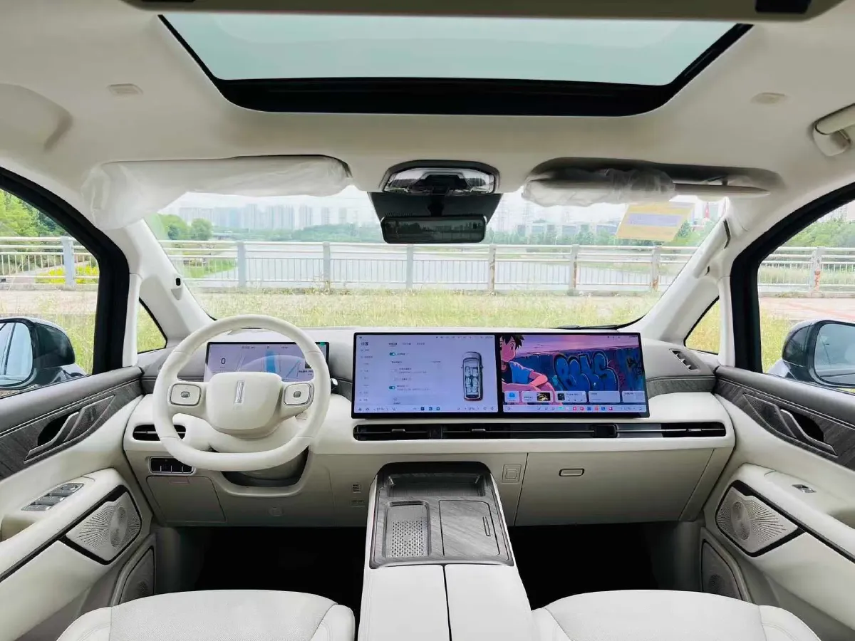 2025 WEY HighMountain 1.5T 170HP L4 4DHT PHEV,autocango,china used car exporter,china ev exporter,chinese used car exporter,chinese used ev exporter