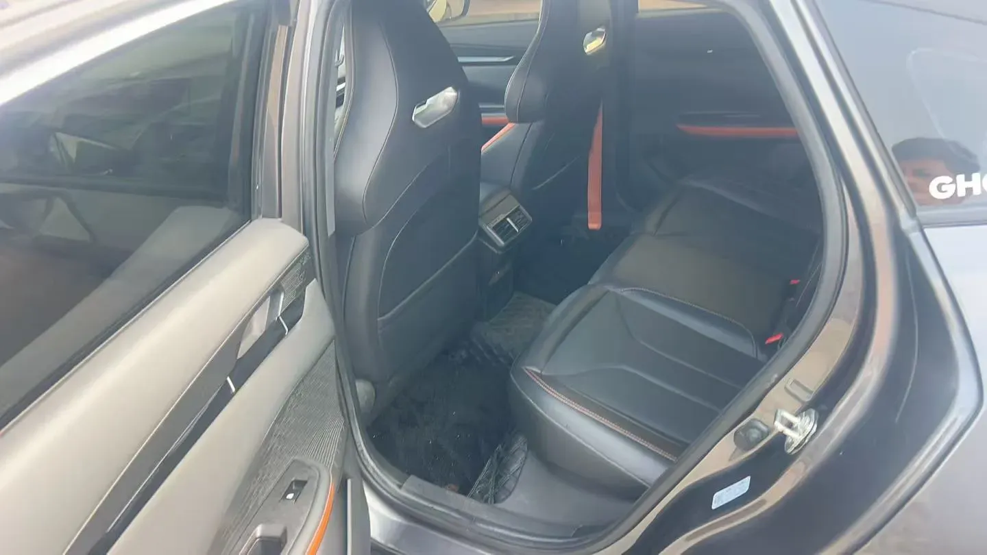 2023 ChangAn UNI-V 1.5T 188HP L4 7DCT,autocango,china used car exporter,china ev exporter,chinese used car exporter,chinese used ev exporter