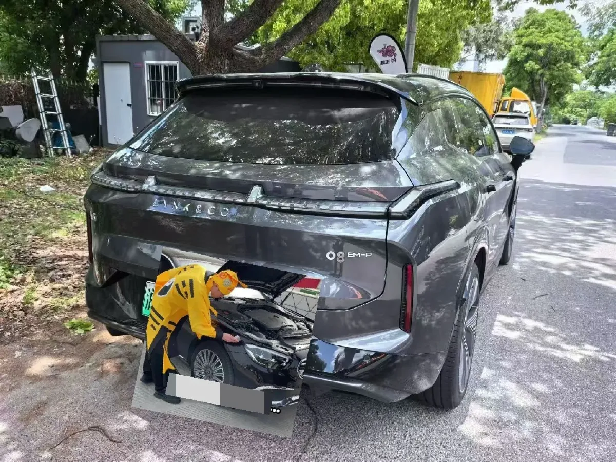 2023 LYNK&CO 08 EM-P 1.5T 163HP L4 3DHT PHEV 39.8KWH,autocango,china used car exporter,china ev exporter,chinese used car exporter,chinese used ev exporter