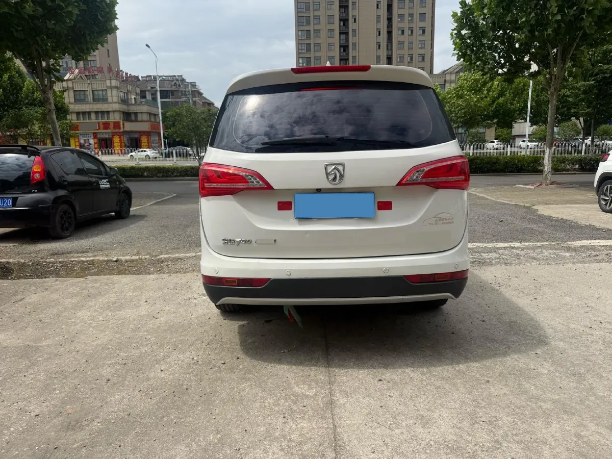 2017 BaoJun 730 1.5T 150HP L4 6DCT,autocango,china used car exporter,china ev exporter,chinese used car exporter,chinese used ev exporter
