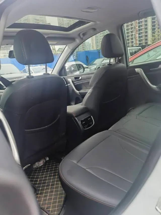 2021 Haval M6 1.5T 150HP L4 7DCT,autocango,china used car exporter,china ev exporter,chinese used car exporter,chinese used ev exporter