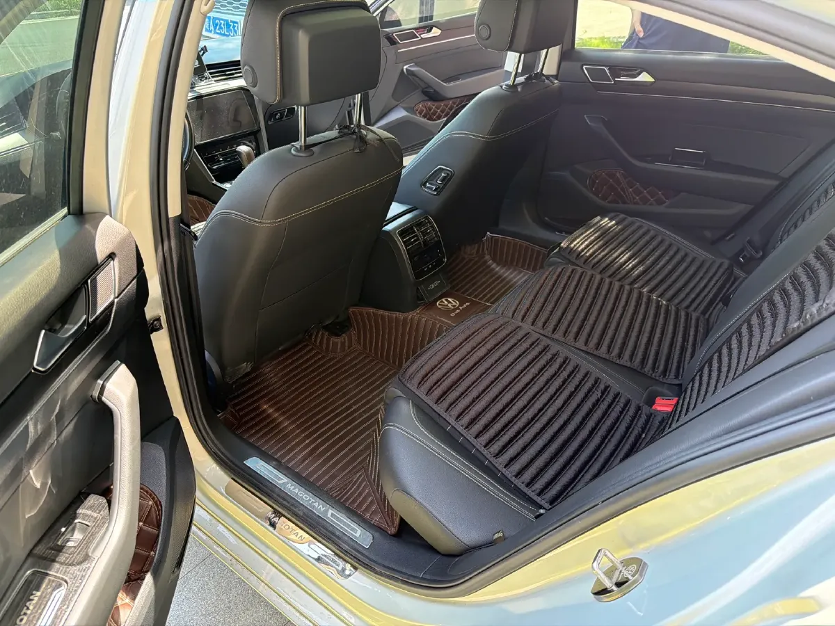 2020 Volkswagen Magotan 2.0T 186HP L4 7DCT,autocango,china used car exporter,china ev exporter,chinese used car exporter,chinese used ev exporter