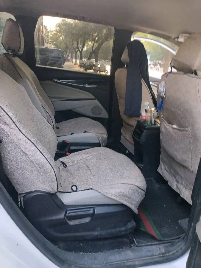 2023 MAXUS G50 1.5T 181HP L4 7DCT,autocango,china used car exporter,china ev exporter,chinese used car exporter,chinese used ev exporter