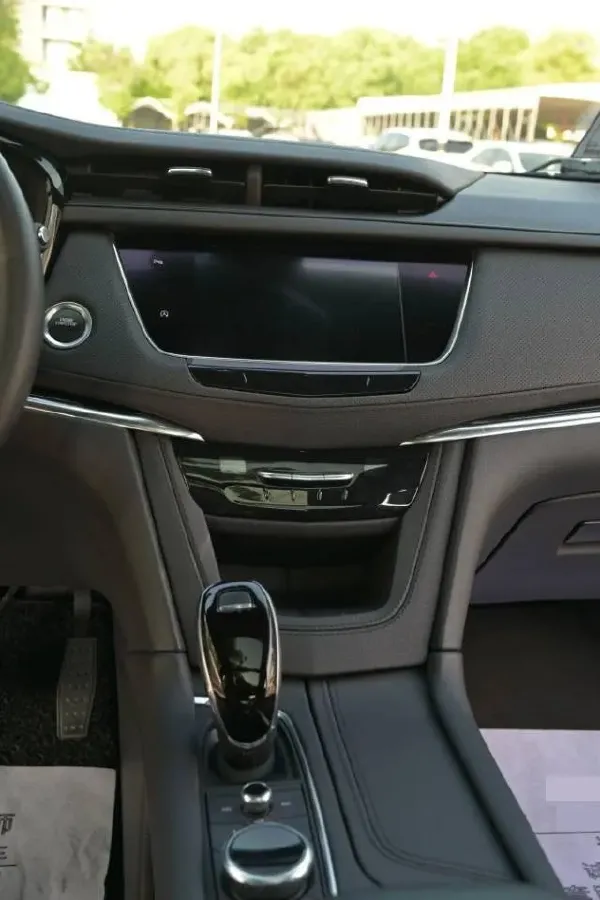 2020 Cadillac XT5 2.0T 237HP L4 9AT,autocango,china used car exporter,china ev exporter,chinese used car exporter,chinese used ev exporter
