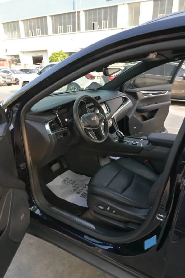 2020 Cadillac XT5 2.0T 237HP L4 9AT,autocango,china used car exporter,china ev exporter,chinese used car exporter,chinese used ev exporter