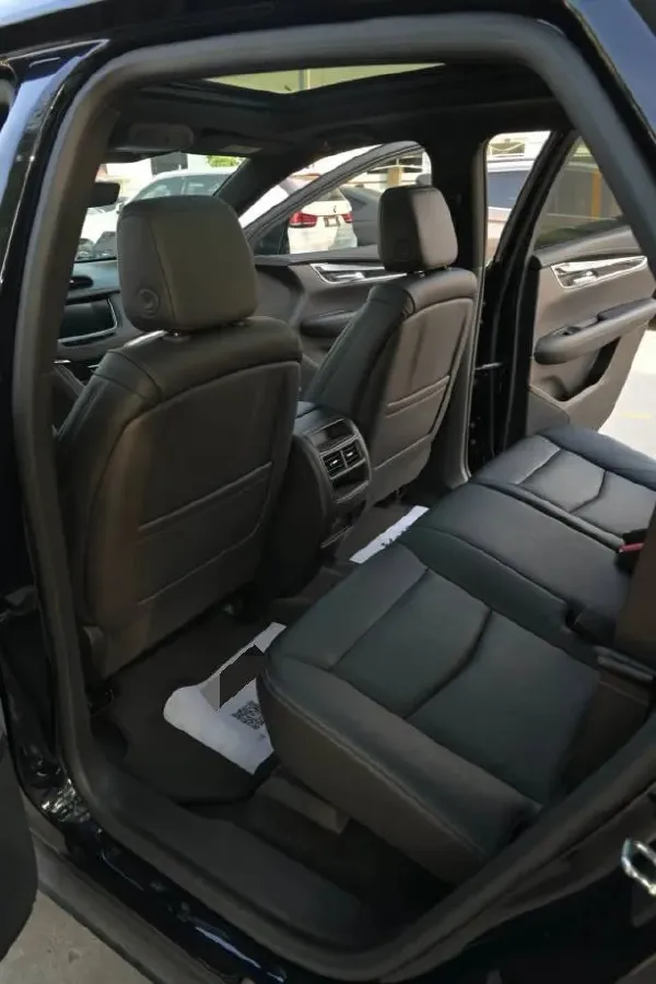 2020 Cadillac XT5 2.0T 237HP L4 9AT,autocango,china used car exporter,china ev exporter,chinese used car exporter,chinese used ev exporter
