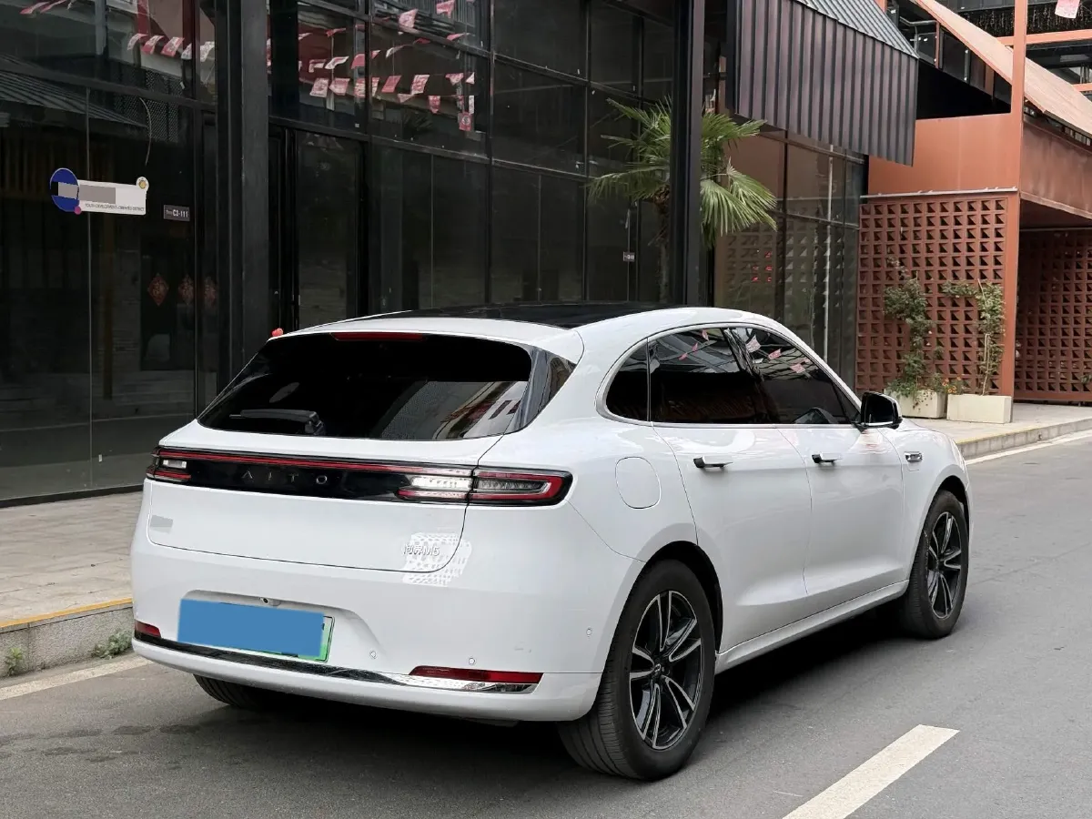 2025 AITO AITO M5 1.5T 152HP L4 REEV 42KWH,autocango,china used car exporter,china ev exporter,chinese used car exporter,chinese used ev exporter