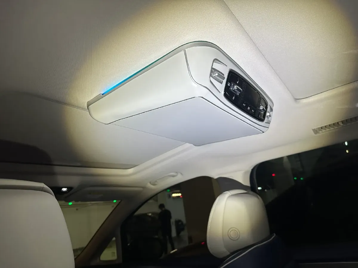 2022 Roewe iMAX8 2.0T 234HP L4 8AT,autocango,china used car exporter,china ev exporter,chinese used car exporter,chinese used ev exporter