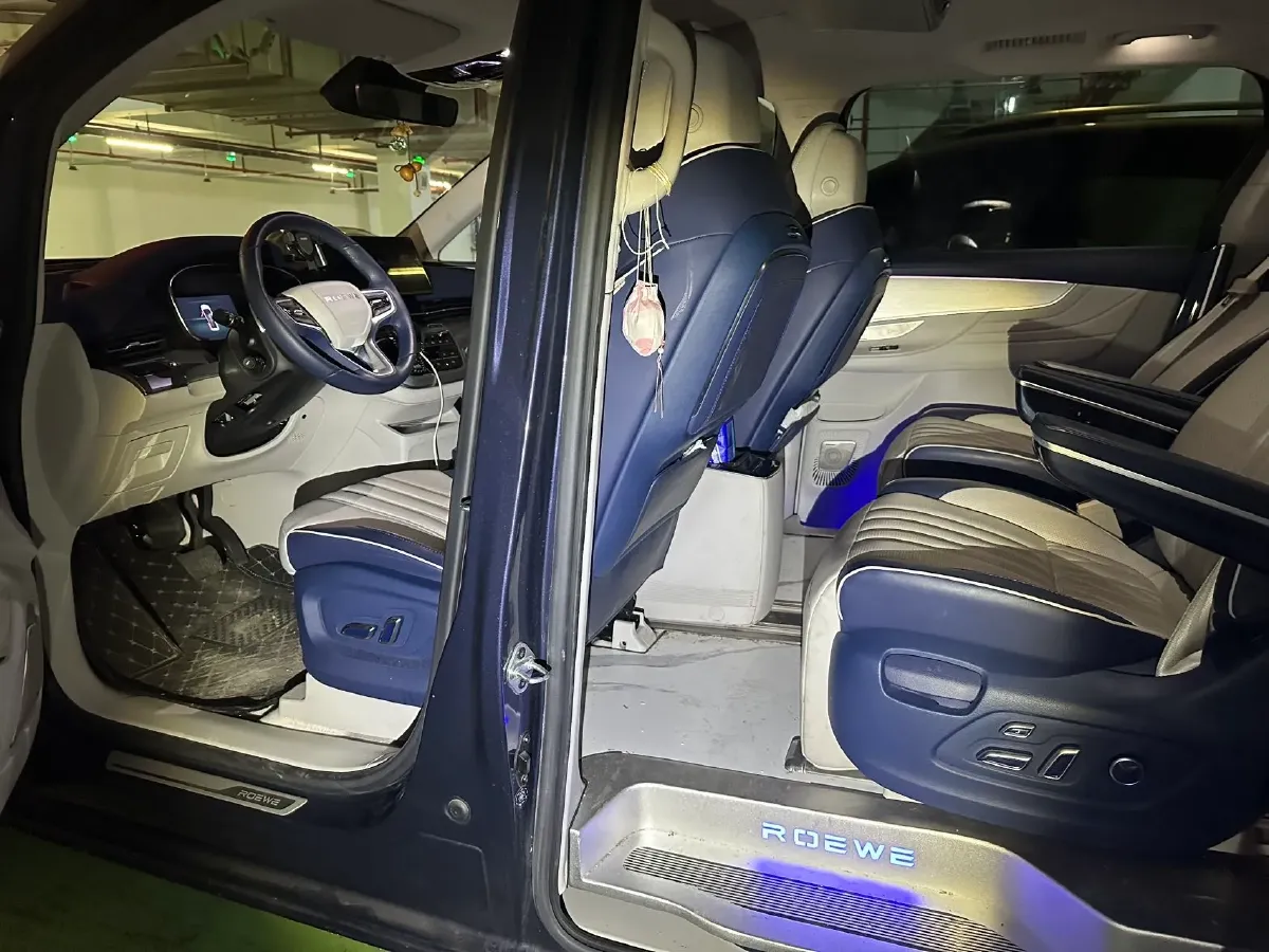 2022 Roewe iMAX8 2.0T 234HP L4 8AT,autocango,china used car exporter,china ev exporter,chinese used car exporter,chinese used ev exporter
