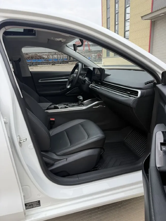 2022 Geely Emgrand 1.5L 114HP L4 CVT,autocango,china used car exporter,china ev exporter,chinese used car exporter,chinese used ev exporter