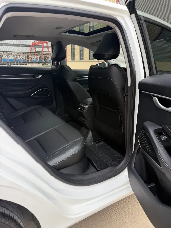 2022 Geely Emgrand 1.5L 114HP L4 CVT,autocango,china used car exporter,china ev exporter,chinese used car exporter,chinese used ev exporter