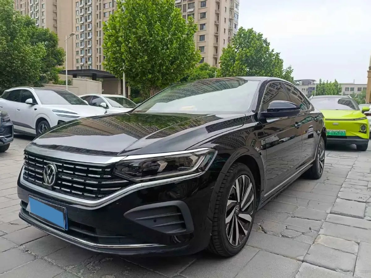 2024 Volkswagen Passat 2.0T 186HP L4 7DCT,autocango,china used car exporter,china ev exporter,chinese used car exporter,chinese used ev exporter