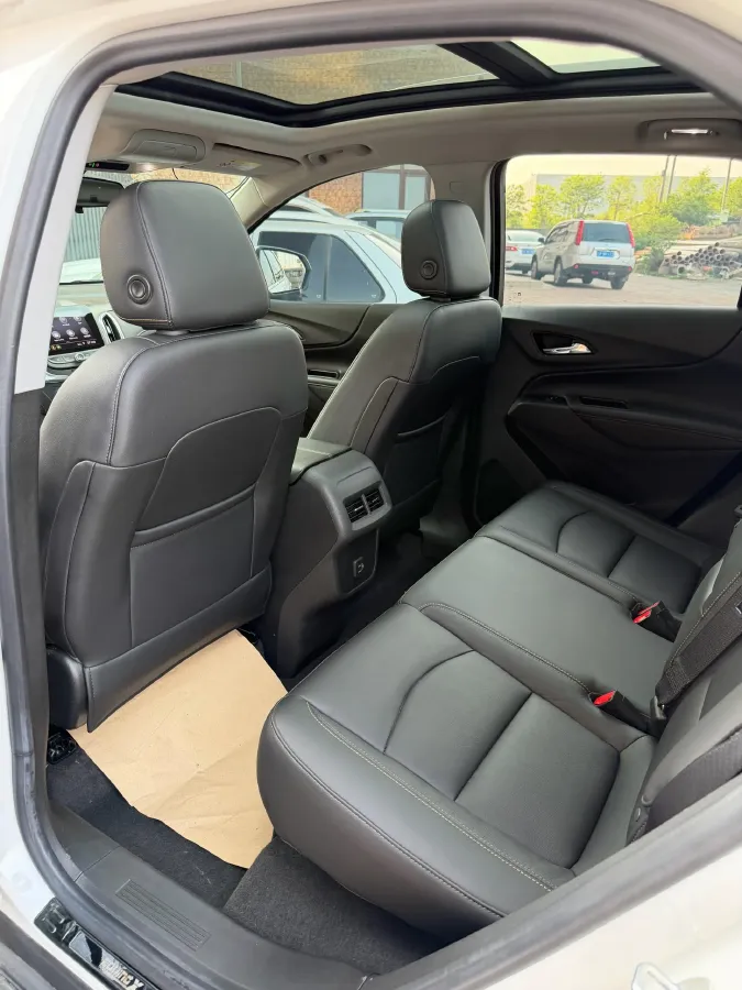 2019 Chevrolet Equinox 1.5T 180HP L4 6AT,autocango,china used car exporter,china ev exporter,chinese used car exporter,chinese used ev exporter