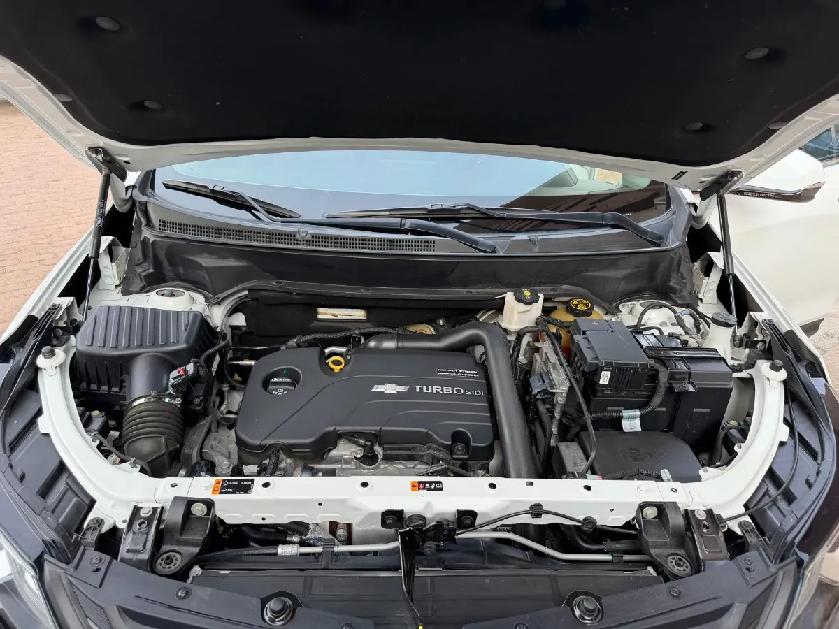 2019 Chevrolet Equinox 1.5T 180HP L4 6AT,autocango,china used car exporter,china ev exporter,chinese used car exporter,chinese used ev exporter