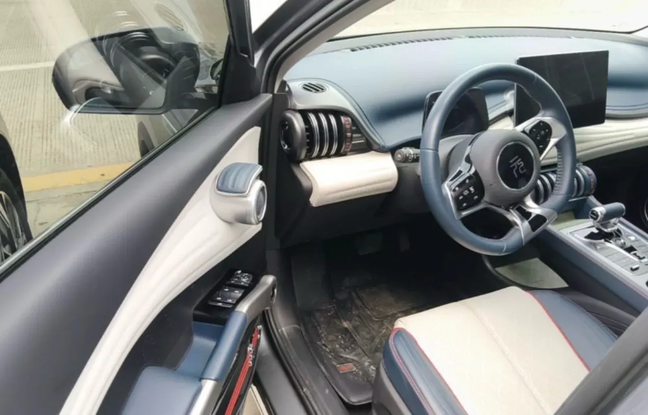 2022 Roewe RX5 MAX 1.5T 181HP L4 6AT,autocango,china used car exporter,china ev exporter,chinese used car exporter,chinese used ev exporter